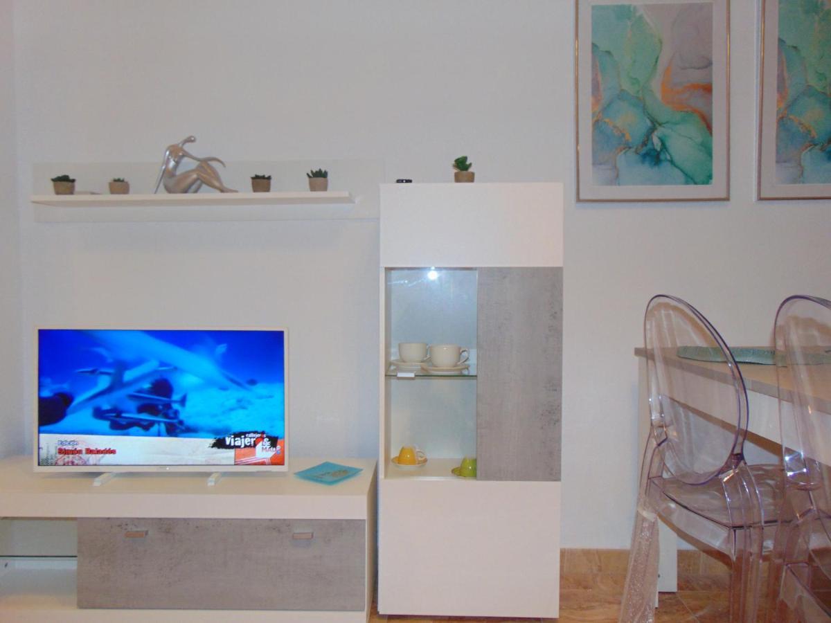 אורופסה דל מר Apartamentos Varios Con 2 Dorm En Marina Dor , La Playa De Amplaries 47 , Vista Lateral Al Mar מראה חיצוני תמונה