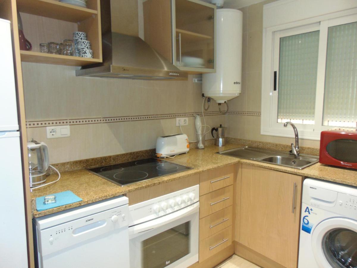 אורופסה דל מר Apartamentos Varios Con 2 Dorm En Marina Dor , La Playa De Amplaries 47 , Vista Lateral Al Mar מראה חיצוני תמונה