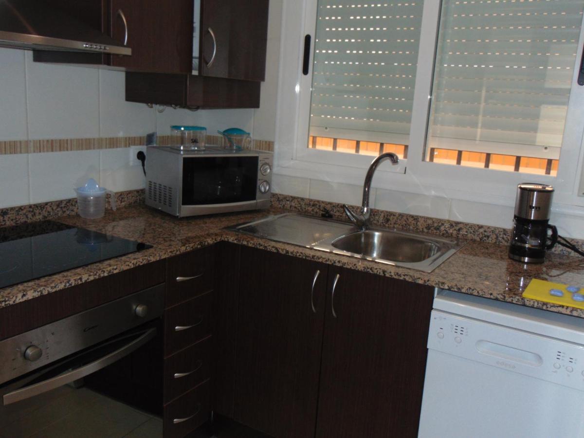 אורופסה דל מר Apartamentos Varios Con 2 Dorm En Marina Dor , La Playa De Amplaries 47 , Vista Lateral Al Mar מראה חיצוני תמונה