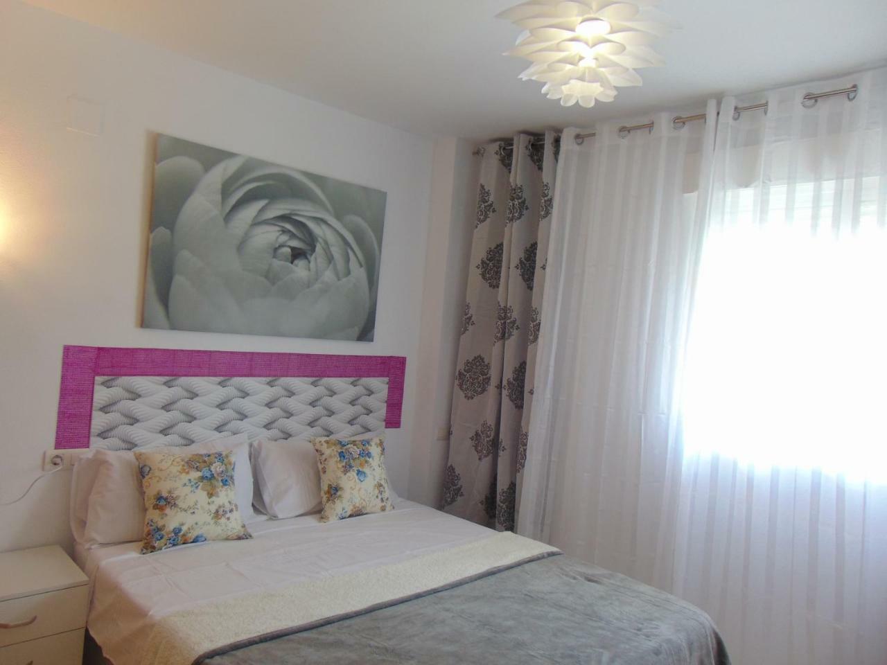 אורופסה דל מר Apartamentos Varios Con 2 Dorm En Marina Dor , La Playa De Amplaries 47 , Vista Lateral Al Mar מראה חיצוני תמונה