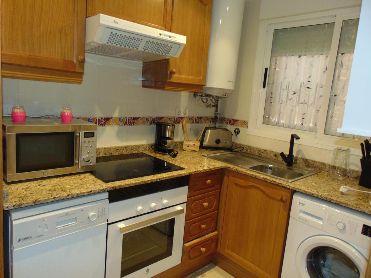 אורופסה דל מר Apartamentos Varios Con 2 Dorm En Marina Dor , La Playa De Amplaries 47 , Vista Lateral Al Mar מראה חיצוני תמונה